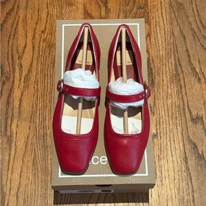 Dolce Vita. Size 7, red ballet flat